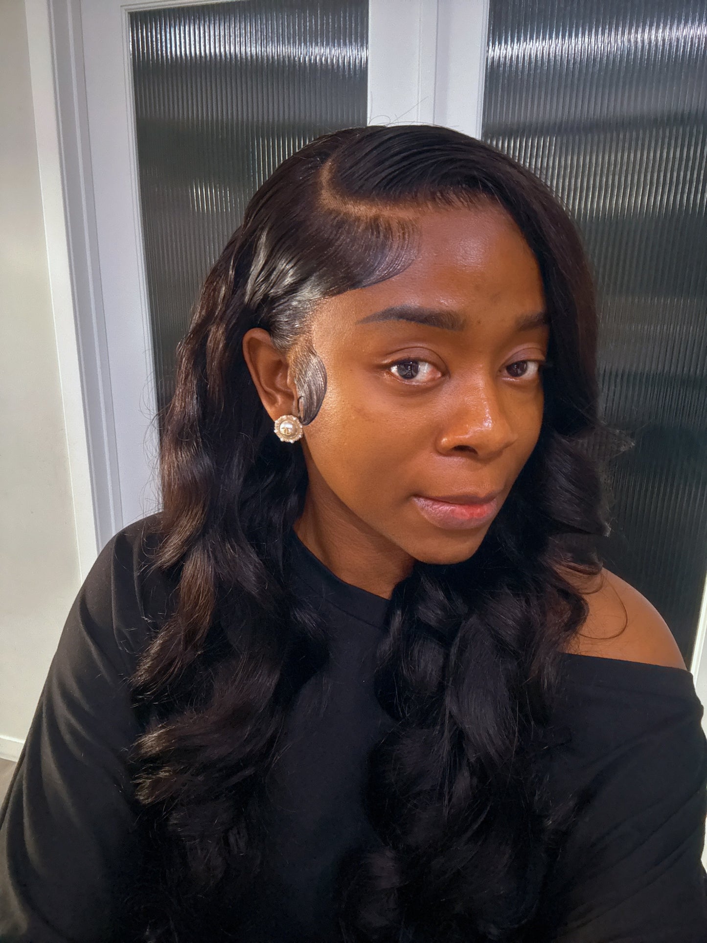 Wavy Wig with Frontal – Glueless Human Hair, 180% Density, 13x4 HD Lace